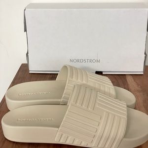 SALE!!!! Bottega Veneta Embossed Slide Sandals